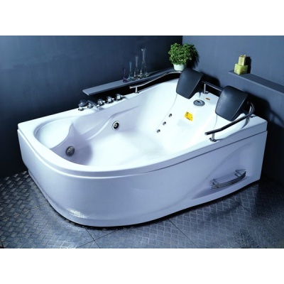 «Ванна для двоих: особенности и преимущества» - статья на сайте интернет-магазина Квадрат-НСК